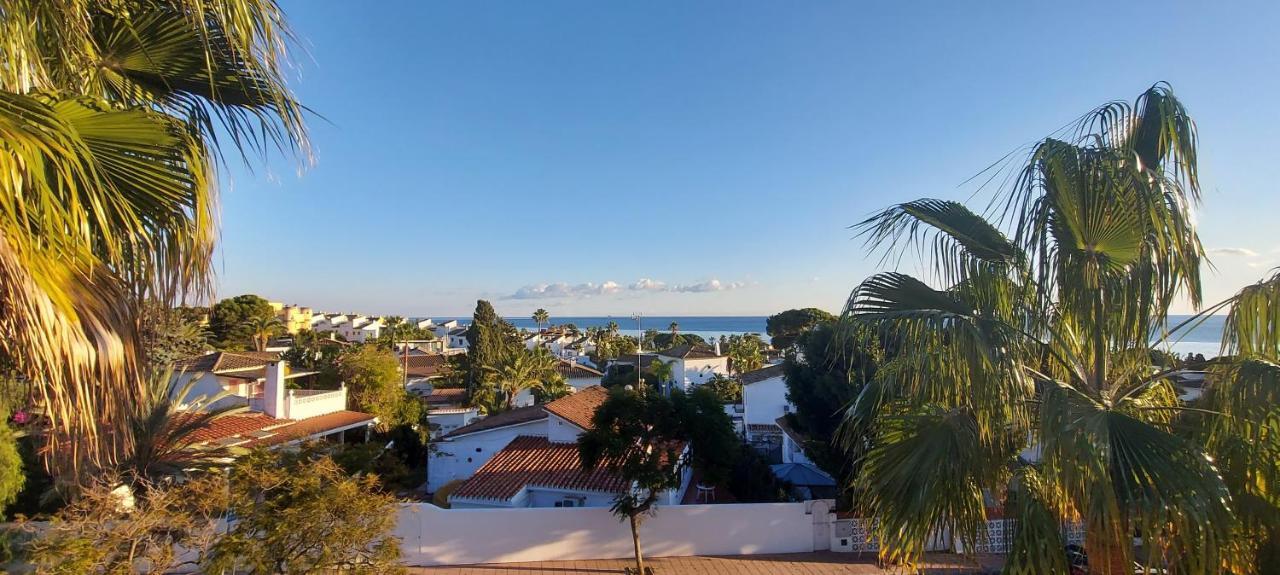 Townhouse With Beautifull Sea View In Costabella Marbella